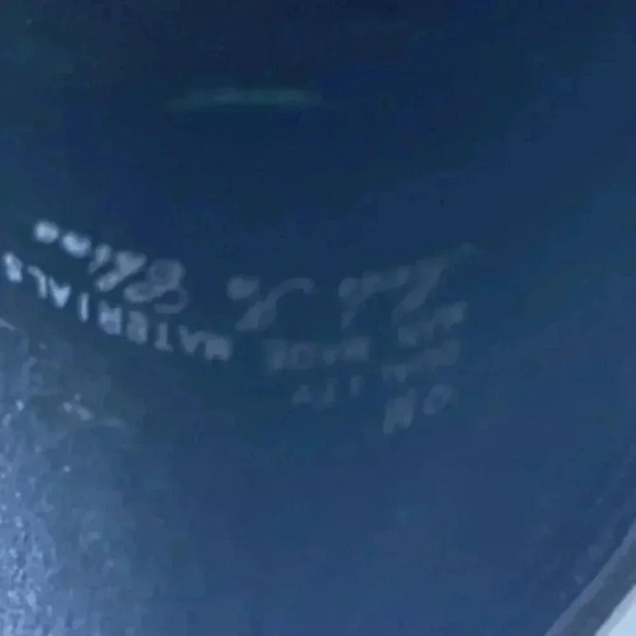 NEW Easy Street Professional Slip On Shoes Silver Artisan Women's size 9 NWT - Picture 12 of 12